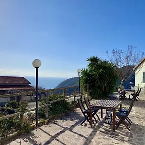  Vakantieboerderij L'ulivo E Il Mare Italië